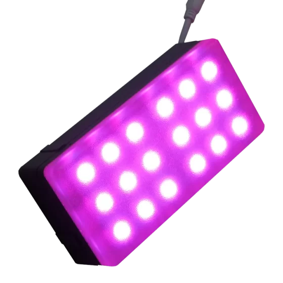 На фото плитка тротуарная светящаяся 100x200 с фиолетовой подсветкой