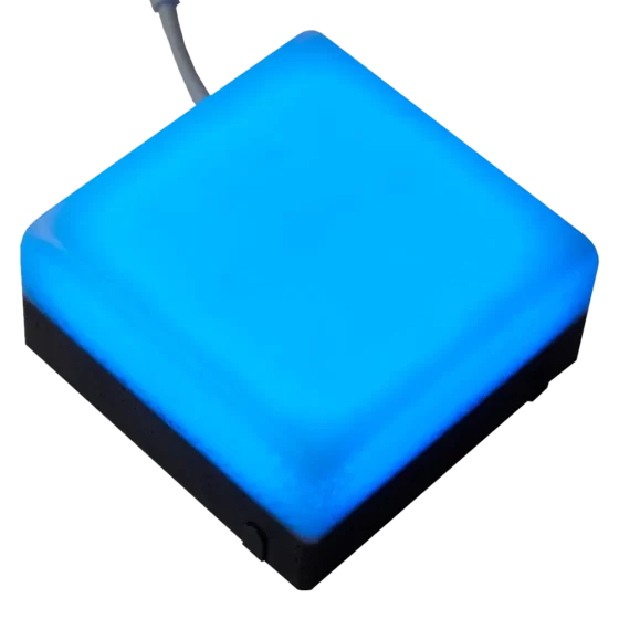 На фото светящаяся плитка изготовление – House SAF 120x120 синяя