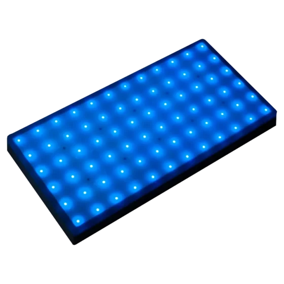 На фото светодиодная подсветка тротуарной плитки 300х600 цвет синий